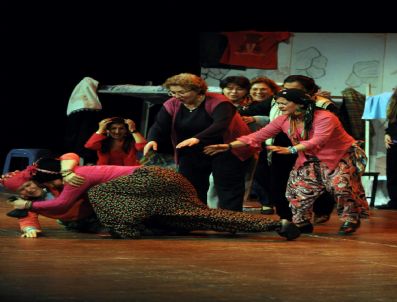 DÜNYA TIYATROLAR GÜNÜ - Abt 4 Oyununu Ücretsiz Sahneleyecek