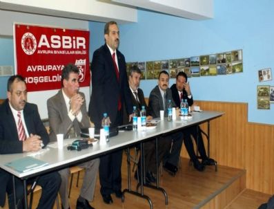 YALÇıN DOĞAN - Başkan Ürgüp Gurbetçilerle Buluştu
