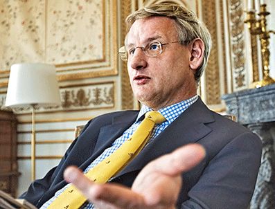 CARL BILDT - Carl Bild'ten, 'Soykırım kararı seneye değişebilir' mesajı
