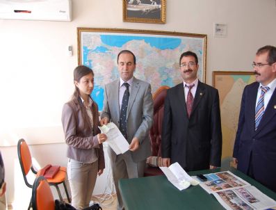 Memur-sen'den 15 Bin Tl'lik Yardım