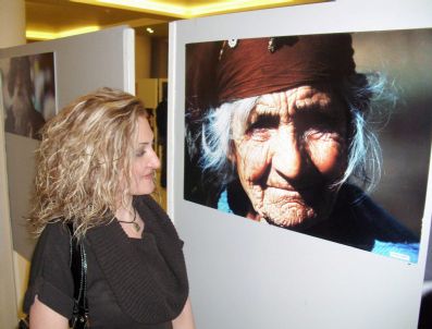 ŞENOL ESMER - 100 Fotoğrafla Türkiye'nin Yüz Haritası