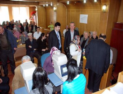 500 Kişiye, Ücretsiz Göz Taraması