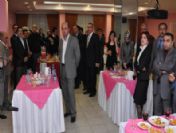 Bitlis'te 'Hayat Akıyor Bitlis'te Kadınlar Camdan Bakıyor' Projesi