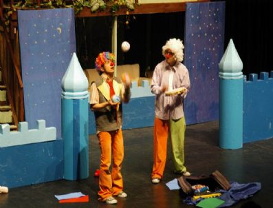 ADİLE NAŞİT - Çocukların Tiyatro Keyfi