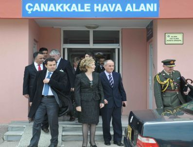 İrlanda'nın Ankara Büyükelçisi Mcaleese'ı saygıyla bekledi