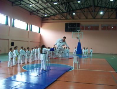 MURAT ORHAN - Mut'ta İlçe Gençlik Merkezi Spor Okulu Açıldı