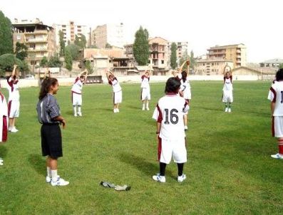HALIL BAKıRCı - Rize'de Bayan Futbol Takımı Kuruldu