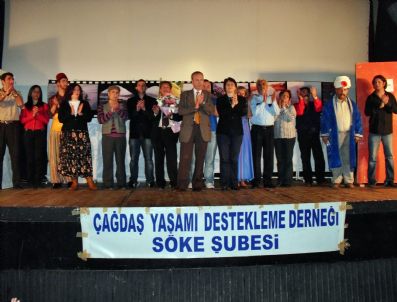 YILMAZ ERDOĞAN - Söke'de Mustafa Pamukçu Tiyatrosundan 'Kadınlık Bizde Kalsın'