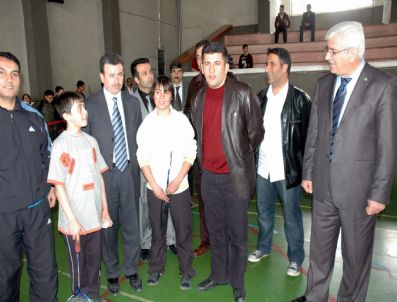 İSMAİL HAKKI TONGUÇ - Spor Salonları Halka Açıldı