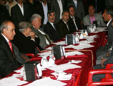 FATMA SALMAN - 4 Kişinin Hayatını Kaybettiği Kan Davası Barışla Son Buldu