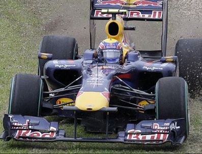 JAIME ALGUERSUARI - Formula 1 Avustralya Grand Prix'inde 1. Button oldu