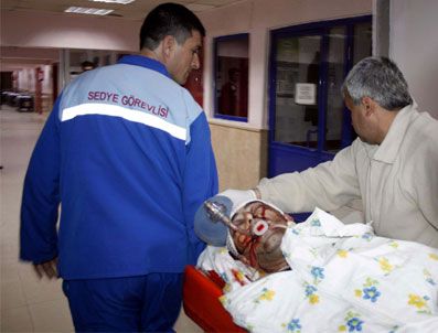 Kendini Başından Vuran Kafe Sahibi Ağır Yaralandı