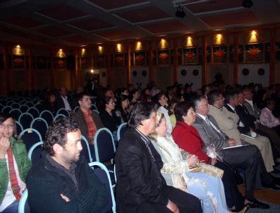 NECLA ARAT - Marmaris'te 'Yeşilçam Şarkıları' Gösterisi