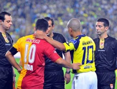 LEO FRANCO - Son 10 derbide Fenerbahçe'nin üstünlüğü var