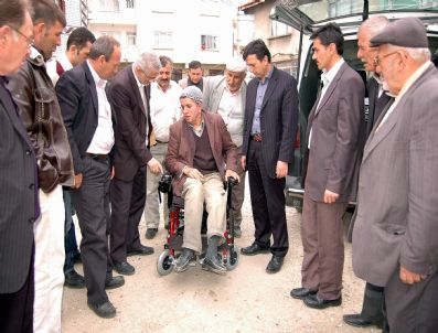 YAKUPLAR - Ak Parti Orhaneli Teşkilatından Engellilere Destek