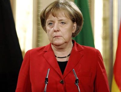 Almanya Başbakanı Merkel Anıtkabir'i Ziyaret Etti