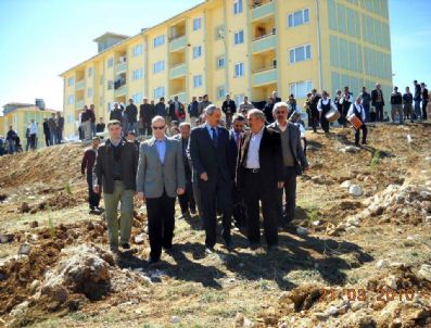 ABDULLAH KÜÇÜK - Baharın Gelişini Fidan Dikerek Kutladılar