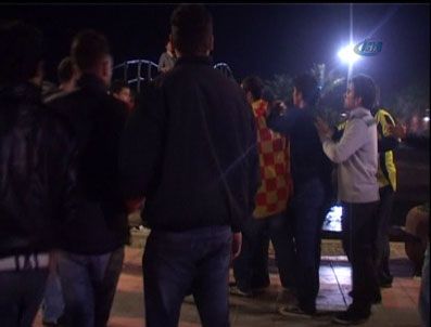 Galatasaray-fenerbahçe Derbisi Sonrası Marmaris'te Olay