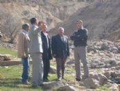 Kiğı Kaymakamı Köylülerin Sorunlarını Dinledi