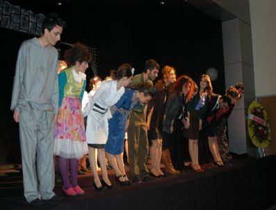 DÜNYA TIYATROLAR GÜNÜ - 'Ölüm Oyunları' Sahnede