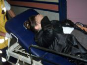 Sinir Krizi Geçiren Genç Kız Kendini Bıçakladı