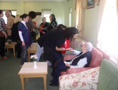 HEPAR - Siyasilerden Huzurevi Sakinlerine Ziyaret