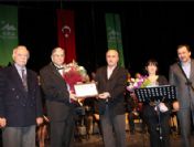 Usta Sanatçı, 50. Sanat Yılını Sahnede Kutladı