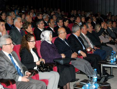 ALI ALTUNTAŞ - Akü'de Sultan Divani Anma Programı