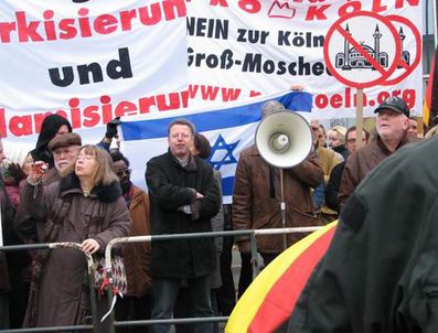 DUISBURG - Almanya sokaklarında İslam gösterileri
