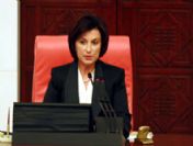 Meclis Genel Kurulu'nda 'Tablet' tartışması