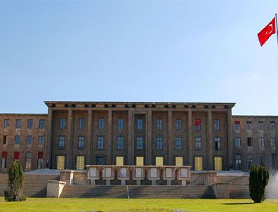 HASAN ŞAŞ - Meclis'te Futbol Ziyafeti