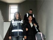 Midesinde Uyuşturucu Taşıyan Kadın Yakalandı