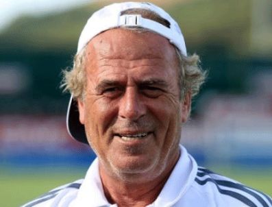 TELLO - Mustafa Denizli : “Kuşlar alışık olduğu şeyleri yapar”