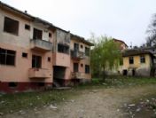 Orman İşletmesi Lojmanları Harabeye Döndü