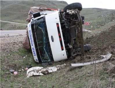 Varto'da Trafik Kazası, 3 Yaralı