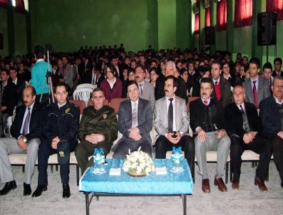 HULUSI ŞAHIN - Sungurlu Belediyesi'nden Yeşilay Haftası'na Özel Tiyatro