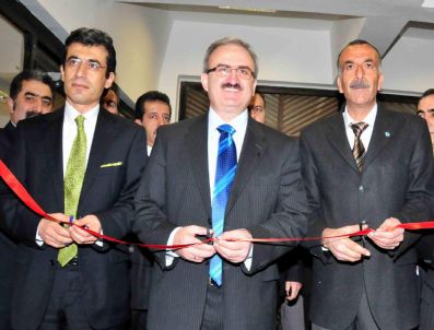 VAN DEVLET TIYATROSU - 'Van Güzel' İsimli Kitap Tanıtıldı