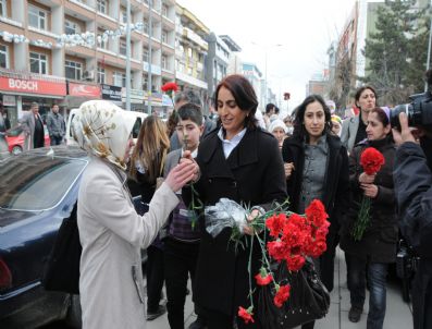 ROJDA - 8 Mart Dünya Kadınlar Günü