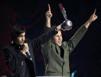 NAIM DILMENER - Manga 55. Eurovision 2010 şarkısı ve “We Could Be The Same”