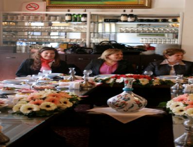 SOSYAL HIZMETLER VE ÇOCUK ESIRGEME KURUMU - Rektör Eşi Ferda Önce'den 8 Mart Dünya Kadınlar Günü Etkinliği