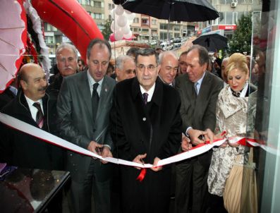 SUAT BINICI - İz Düşüm İç Mimarlık Açıldı