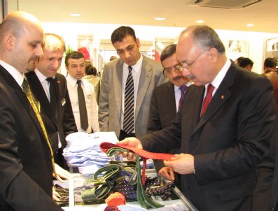CAFER ÖZDEMIR - Kiğılı Mağazası Amasya'da Açıldı