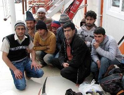 Kuşadası'nda 32 kaçak göçmen yakalandı