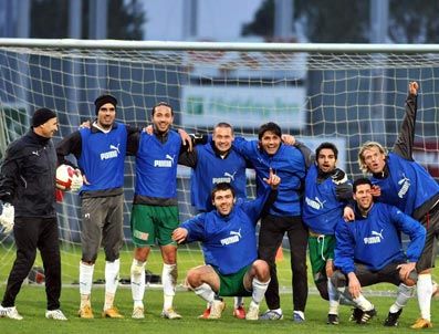 Bursaspor, Kasımpaşaspor Maçı Hazırlıklarına Neşeli Başladı