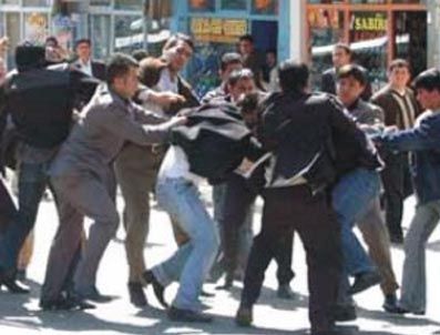 Sivas'ta İki Grup Arasında Kavga: 5 Yaralı