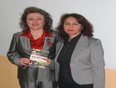 TANER GENÇ - Öğretmen Ayın Okuyucusu Seçildi