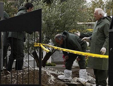 PAPADOPULOS - Papadopulos'un cesedinin bulunması Kıbrıs Rum Kesimi'nde tartışılıyor