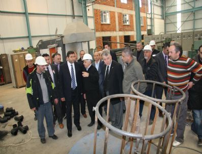 SUAVI - Düzce Valisi Bülent Kılınç Tel Fabrikasını Ziyaret Etti