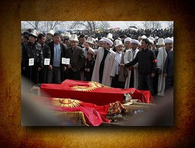 ROZA OTUNBAYEVA - Kırgızistan'da Toplu Cenaze Töreni Düzenlendi