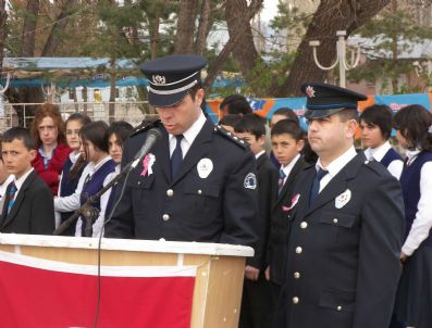 ALPER TANRıSEVER - Polis Teşkilatının 165. Kuruluş Yıldönümü Narman'da Düzenlenen Törenlerle Kutlandı